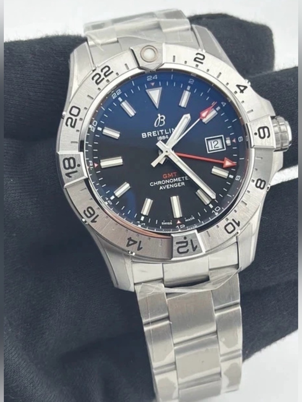 2026 Breitling Avenger GMT 44mm Brand New W/ Box & Papers!
